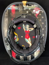 Load image into Gallery viewer, Traditional Flash Brunettes